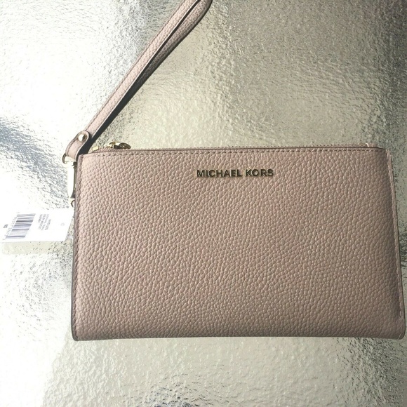 Michael Kors Handbags - Michael Kors beige leather double zipper wristlet